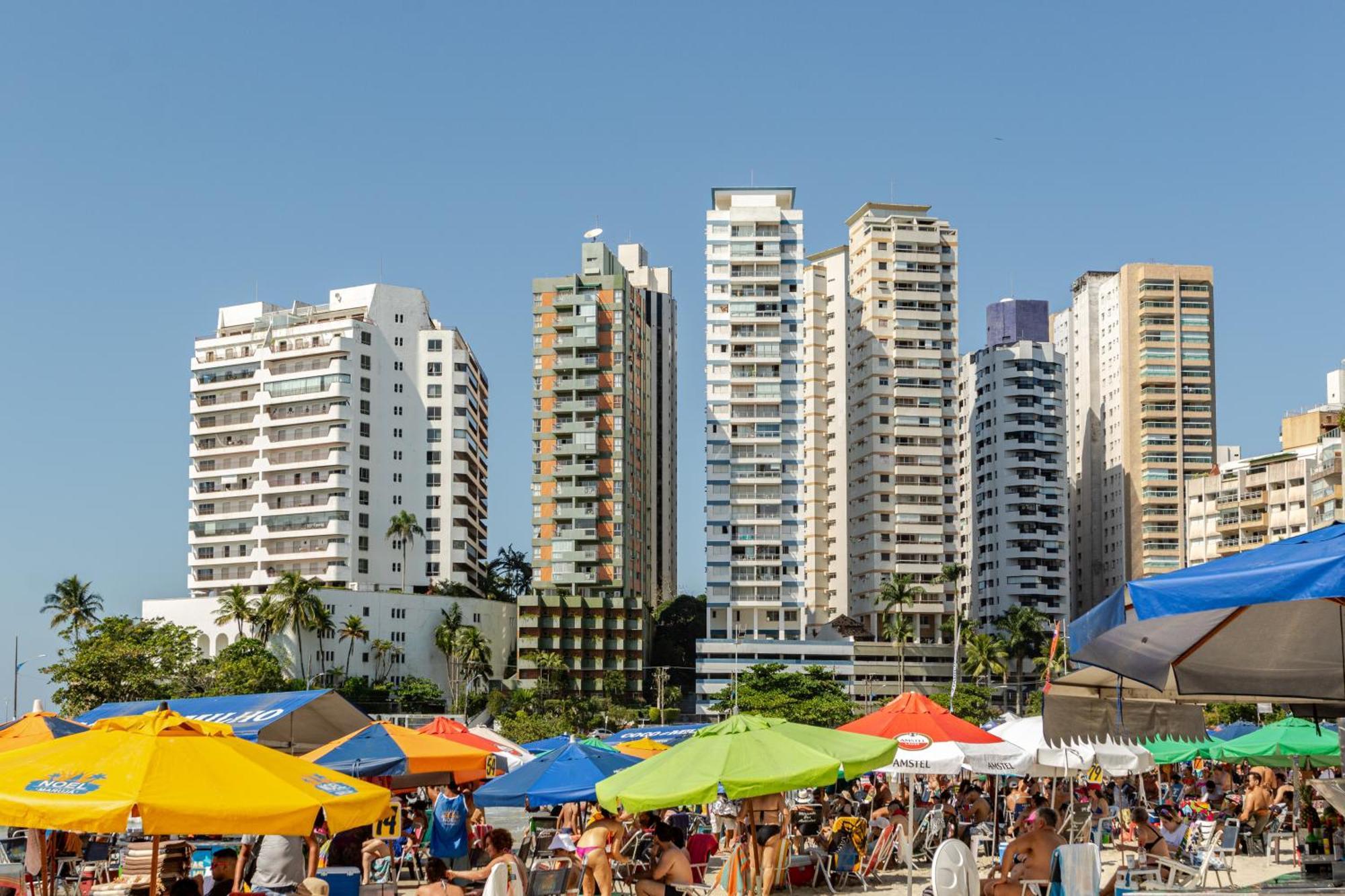 Apto - Predio De Frente Para Praia - Asturias - Guaruja - 2 Vagas Garagem - Wi-Fi E Ar Condicionado Exteriör bild